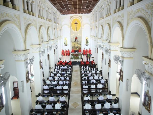 Sáu Từ Ngữ Giúp Hiểu Hiến Chế Phụng Vụ “Sacrosanctum Concilium”