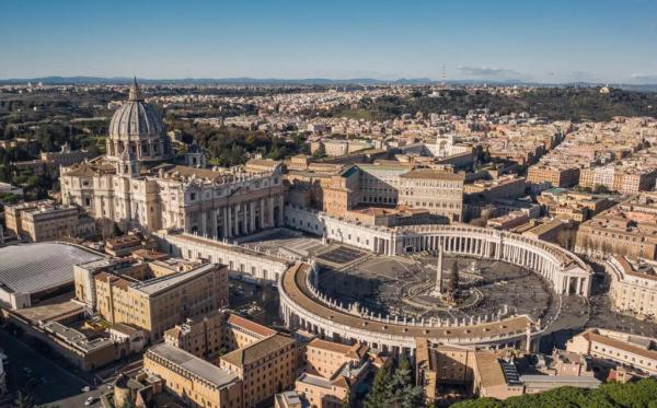 Hành Khúc Giáo Hoàng, Bài Quốc Ca Chính Thức Của Vatican Do Một Người Pháp Sáng Tác